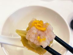 蟹黄干蒸烧卖-白天鹅宾馆-宏图府餐厅