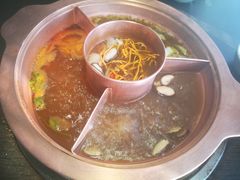 -滇釜火锅·能喝汤的火锅(车公庄店)