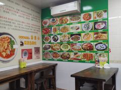 -亚忠小吃店(曾厝垵店)