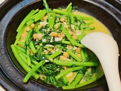 -阿瓦山寨·湘菜现炒·剁椒鱼头王(咸阳总店)