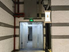 -正大乐城徐汇店-地下停车库