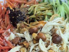 -牛一嘴·兰州牛肉面·大盘鸡(财富中心店)