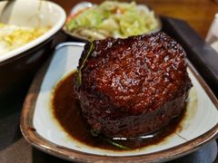 红烧狮子头-谷沙屋面铺