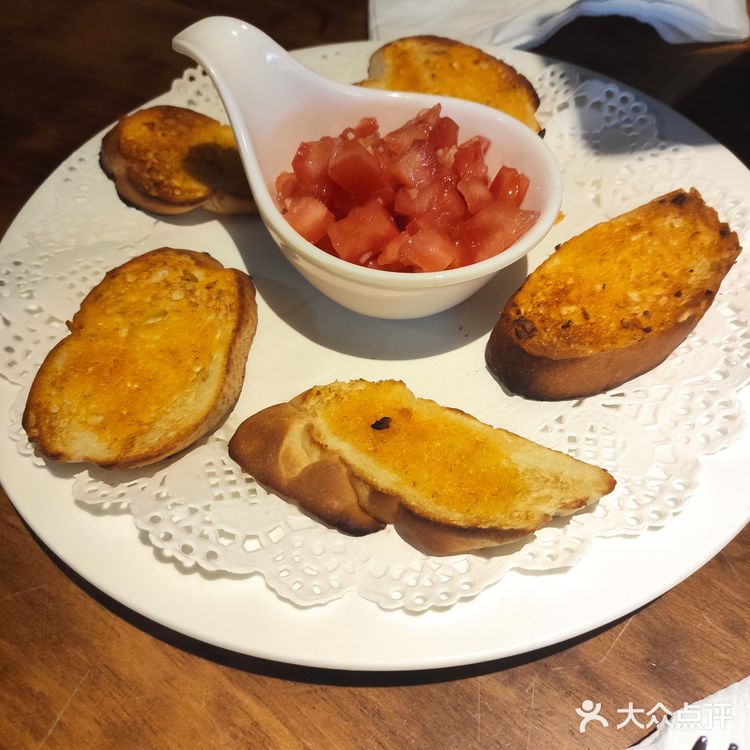 津湾广场督柏林西餐厅