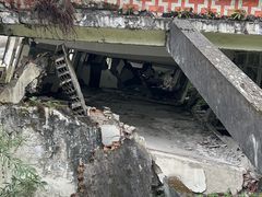 -四川汶川特大地震漩口中学遗址