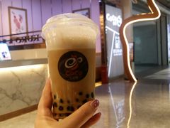 珍珠红茶拿铁-CoCo都可(包河万达店)
