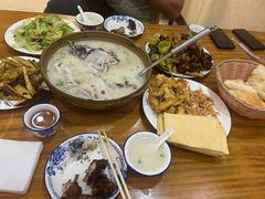 -美顺香食府鱼头老店(雪野湖店)