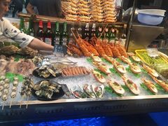 -六合夜市