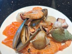 -东方红海鲜百汇(国际大厦店)