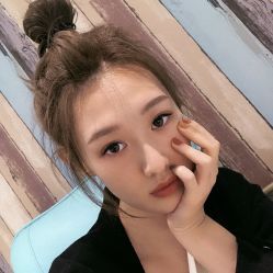-阿噶西美甲美睫