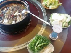-野菌皇海景野生菌火锅(滨海大道店)