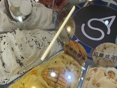 -极拉图·现制冰淇淋(大卫城店)