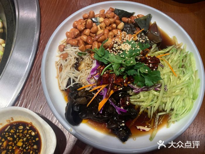 万里闯关东铁锅炖菜馆(吉林大路店)图片
