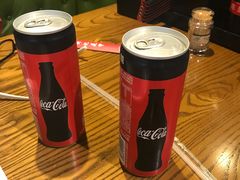 零度可乐-何记花甲(海岸城旗舰店)