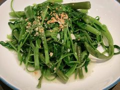 蒜蓉炒通心菜-美奈小馆·越南料理(中航城君尚购物中心店)