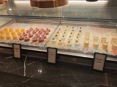 -广州万富希尔顿酒店·感趣自助餐厅·金秋蟹宴生蚝海鲜刺身烧烤