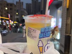 -蜜雪冰城(曼哈顿十字路口店)
