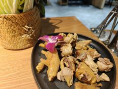 -一朵菌·野生菌探索家火锅(南亚店)