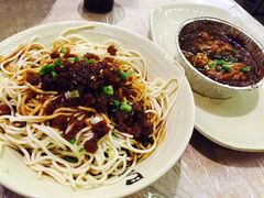 凉面-巴厘龙虾·榜首油焖大虾(洞庭·艺术洋房店)