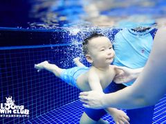 -龙格亲子游泳俱乐部(泊富中心)