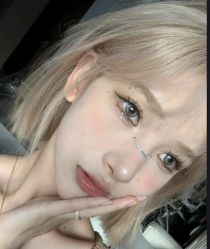 -丝语萱形象