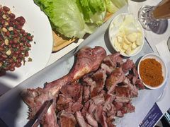 -小河公主秘制烤羊腿(小绿谷店)