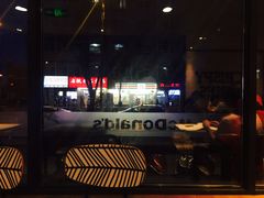 景观位-麦当劳(太原坞城路店)