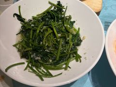 -侬佳蒸菜馆(听潮店)