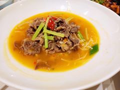 酸汤金菇肥牛-御彩酒家(东风东路店)