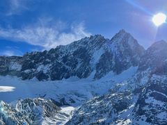 -玉龙雪山游客服务中心