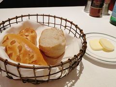 -Wolfgang’s Steakhouse 沃夫冈牛排馆(上海白玉兰广场店)