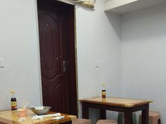 -覃肥叔桂林米粉(粮道街店)