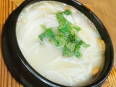 -麦麦山云南菜(复地活力城店)