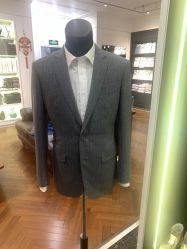 -亨生西服(陕西北路店)