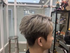 -首脑美发沙龙