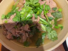 -谢老五跷脚牛肉·非遗传承店