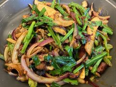 -去吃小龙虾·江湖菜·烧烤(南滨路店)