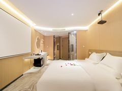 -幸栖洞穴设计酒店(成都春熙路店)