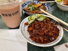 -LuOne凯德晶萃广场(徐家汇路店)