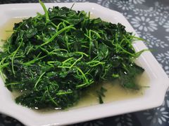 -唔呶喔哩酒家(生产街店)