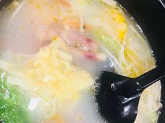 -老妈米线(港龙店)