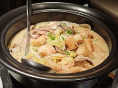 -五谷丰登农家院·地道胶东菜·海鲜烧烤(威海店)