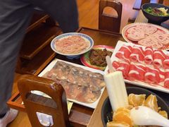 -沸炉重庆老火锅(军事博物馆店)