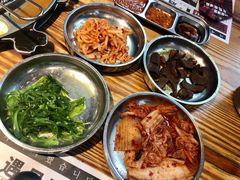 -青瓦炭韩潮烤肉(花园道店)
