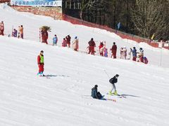 -大别山南武当滑雪场