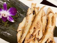 -三亚火车头万人海鲜广场