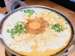 -帅巴人舅母子腊蹄民俗村