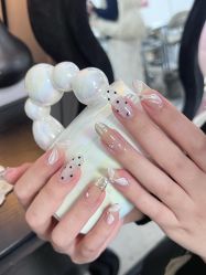 -芊屿芊浔美甲
