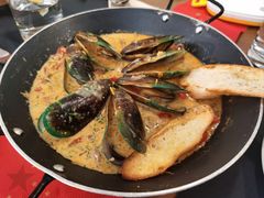 -Mark&Mars Restaurant