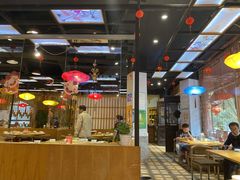 大堂-有红鸡毛店·川菜(建设路店)